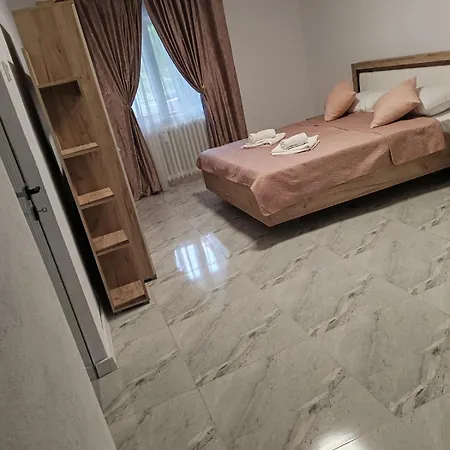Garsoniera G3 Apartment Craiova Exterior photo