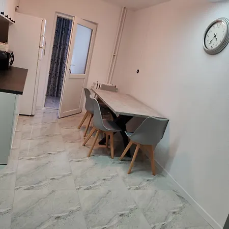 Garsoniera G3 Apartment Craiova Exterior photo